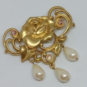 * vintage Avon large faux pearls gold tone rose flower pin brooch